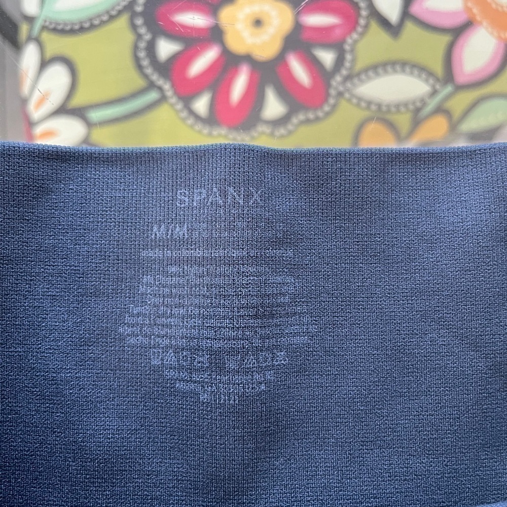 Spanx camo look at me now seamless high rise leggings size medium - Picture 7 of 13